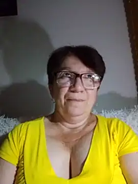 KetQueen101 online show from July 25, 2026, 8:37 pm