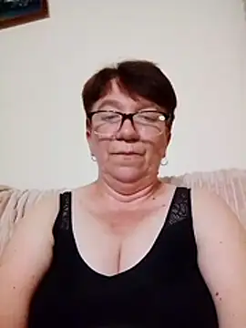 KetQueen101 online show from June 26, 2026, 8:36 pm