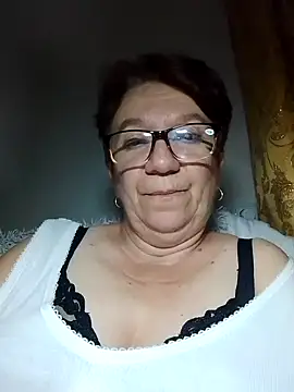 KetQueen101 online show from July 15, 2026, 8:49 pm