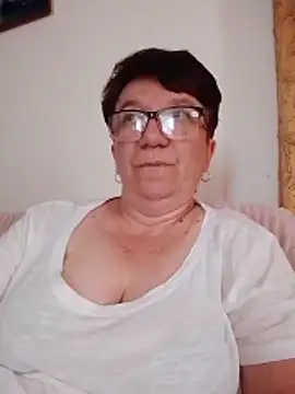 KetQueen101 online show from June 14, 2026, 1:01 pm