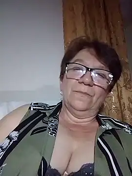 KetQueen101 online show from August 8, 2026, 9:00 pm