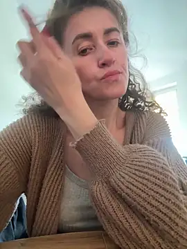 Avokadoo online show from May 13, 2026, 6:31 am