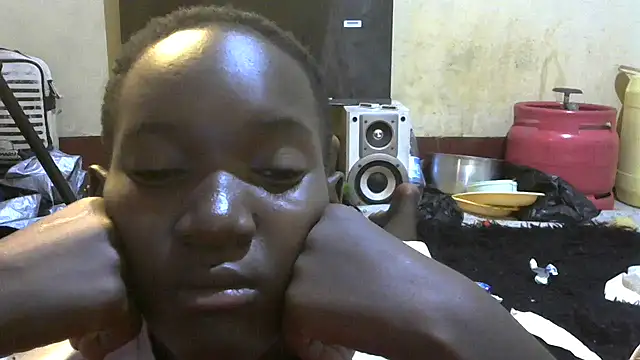 pusslove20 online show from May 6, 2026, 6:39 am