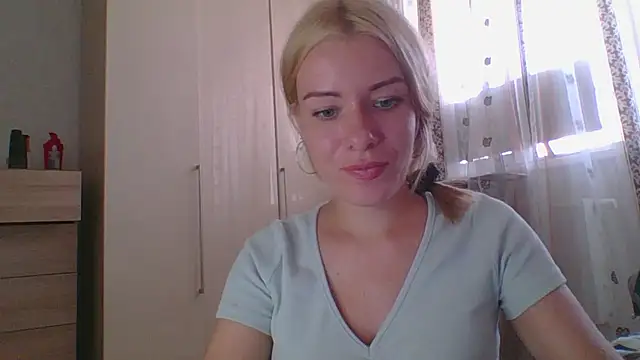 Softy Aura  online show from August 4, 2026, 2:10 pm
