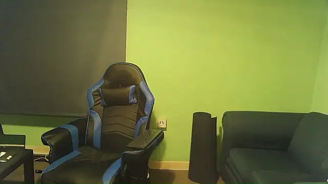 Snapshot of sexyass72 chatting on February 3, 2026, 6:40 am sexyass72 online show from February 3, 2026, 6:40 am