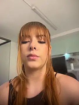 SweettVal  online show from May 24, 2026, 4:51 pm