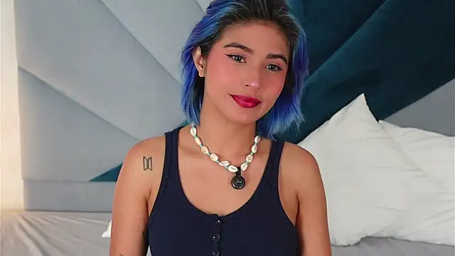 Snapshot of Sky_Riyoo chatting on July 15, 2026, 4:30 am Sky Riyoo online show from July 15, 2026, 4:30 am