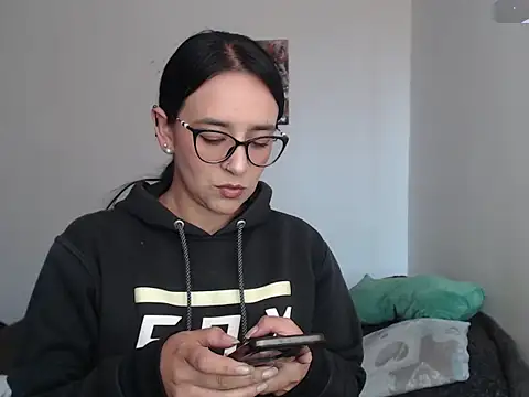 Snapshot of ASHLEYLOVE11 chatting on June 19, 2026, 2:23 pm ASHLEYLOVE11 online show from June 19, 2026, 2:23 pm