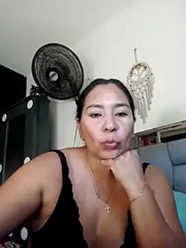 Snapshot of Angelsashaa07 chatting on July 21, 2026, 9:38 pm Angelsashaa07 online show from July 21, 2026, 9:38 pm