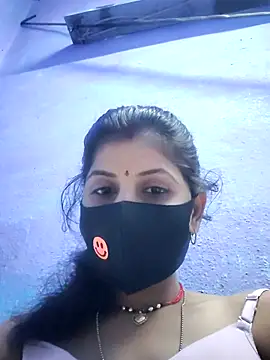 Snapshot of RUHI_1143 chatting on July 25, 2026, 6:03 pm RUHI 1143 online show from July 25, 2026, 6:03 pm