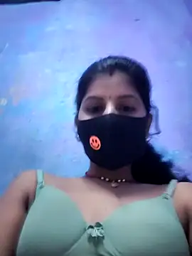 Snapshot of RUHI_1143 chatting on July 13, 2026, 9:25 pm RUHI 1143 online show from July 13, 2026, 9:25 pm