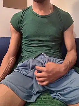 Switcherxxx online show from May 25, 2026, 5:07 am