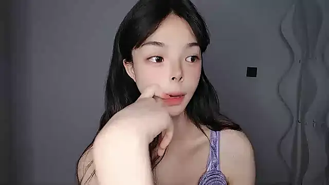 Zhizhi-99 online show from July 5, 2026, 7:43 pm