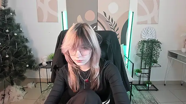 NyxCalderra online show from May 4, 2026, 9:12 am