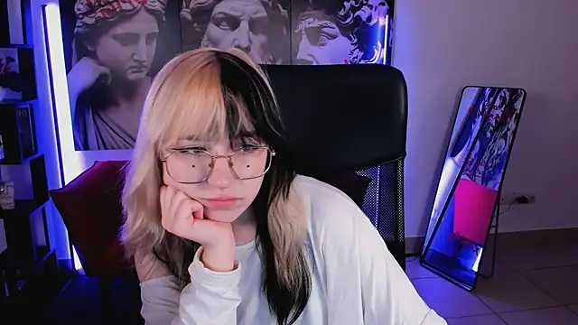 NyxCalderra online show from July 8, 2026, 10:38 am