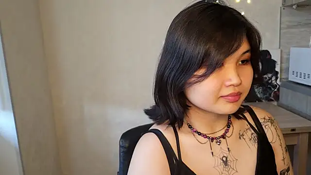 lenayobondio online show from April 27, 2026, 10:35 am