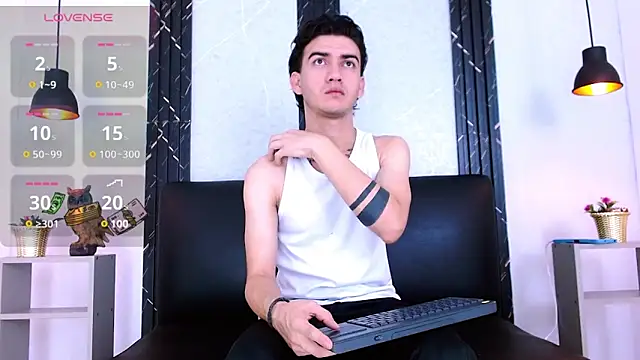 Feiccer Castquer online show from May 21, 2026, 11:07 am