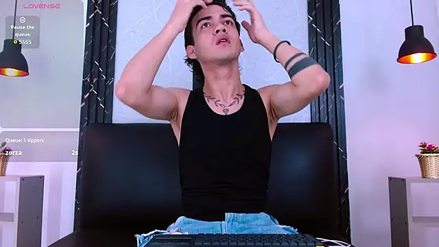 Feiccer Castquer online show from June 8, 2026, 11:11 am