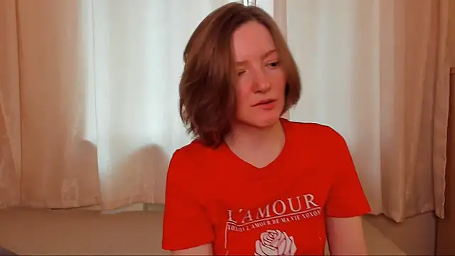 PaleAurix online show from May 14, 2026, 5:04 am