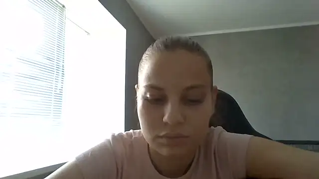  Linsyy ee  online show from June 11, 2026, 10:23 am