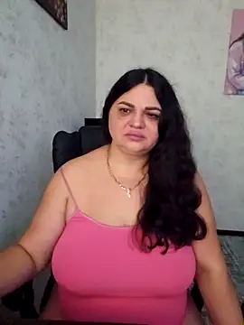 -CUTE-EVVIL- online show from May 12, 2026, 4:46 pm