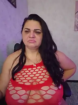 -CUTE-EVVIL- online show from May 31, 2026, 6:31 pm
