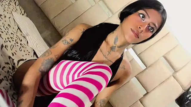 Snapshot of angel_dolltsx chatting on July 13, 2026, 11:26 pm angel dolltsx online show from July 13, 2026, 11:26 pm