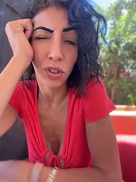 Yasmiinee online show from June 19, 2026, 11:27 am