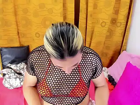danna velvet online show from June 21, 2026, 3:51 pm