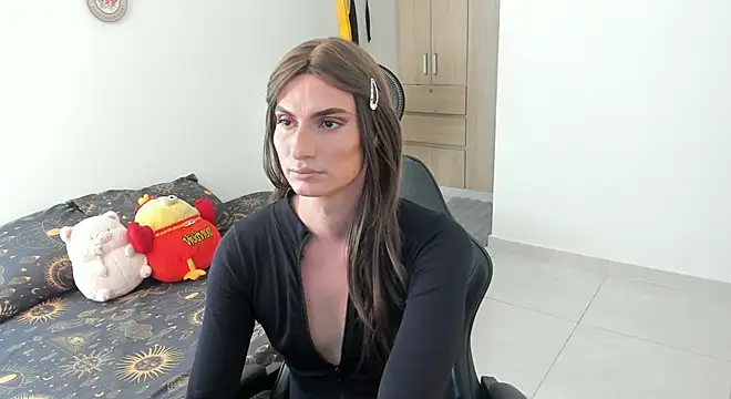  shantallskinny  online show from May 18, 2026, 10:03 pm