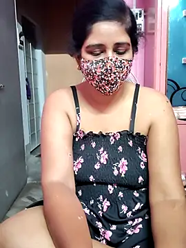 Snapshot of Rulali_44 chatting on June 1, 2026, 6:40 pm Rulali 44 online show from June 1, 2026, 6:40 pm