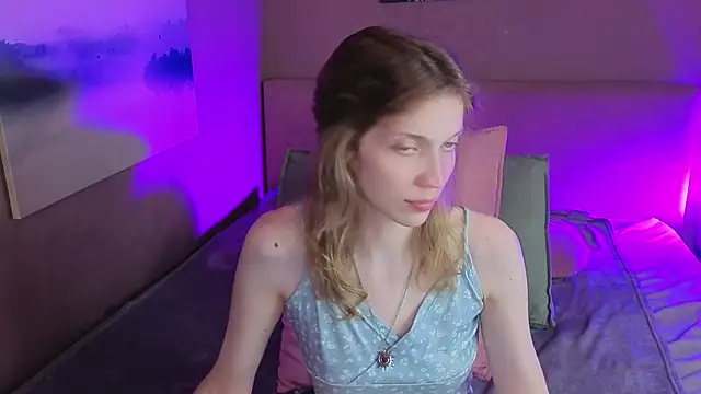 Emily Cartex online show from June 26, 2026, 5:46 am
