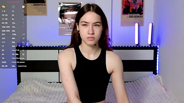 EvaAndLuna online show from June 2, 2026, 11:16 pm