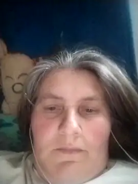 IrisMaris37 online show from May 6, 2026, 10:52 am