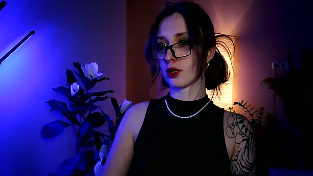 she tora69 online show from July 4, 2026, 9:41 pm
