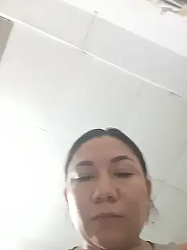 Luna Morch online show from July 25, 2026, 11:33 pm