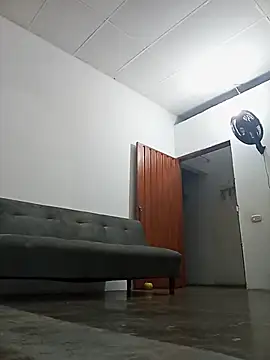Luna Morch online show from July 19, 2026, 3:37 am