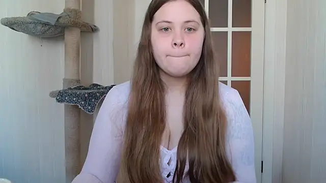 Kira perry online show from April 26, 2026, 6:22 am