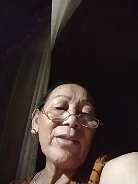 Snapshot of mouth22 chatting on June 10, 2026, 12:50 pm mouth22 online show from June 10, 2026, 12:50 pm