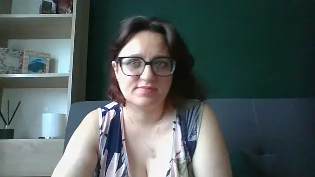 Snapshot of sensual_paris chatting on July 16, 2026, 5:37 am sensual paris online show from July 16, 2026, 5:37 am