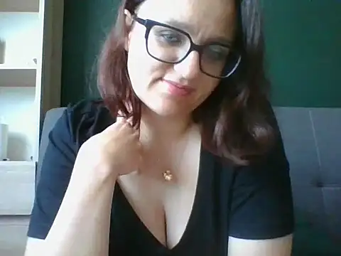 Snapshot of sensual_paris chatting on June 16, 2026, 5:29 am sensual paris online show from June 16, 2026, 5:29 am