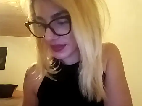 Snapshot of Goddess-Anne chatting on June 12, 2026, 7:55 pm Goddess-Anne online show from June 12, 2026, 7:55 pm