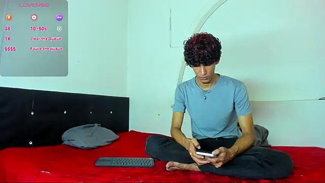 Snapshot of liammendoza98 chatting on May 19, 2026, 1:51 pm liammendoza98 online show from May 19, 2026, 1:51 pm