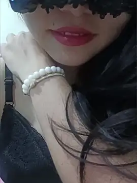 Snapshot of silkyhairs chatting on July 6, 2026, 5:26 pm silkyhairs online show from July 6, 2026, 5:26 pm