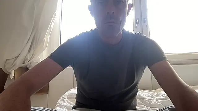 Snapshot of Riccardo86xx chatting on April 29, 2026, 11:58 am Riccardo86xx online show from April 29, 2026, 11:58 am