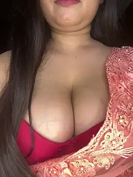 Naughty pooja44 online show from May 9, 2026, 9:29 pm