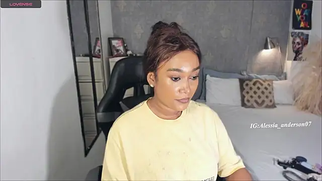 alessia anderson online show from September 11, 2025, 12:32 am