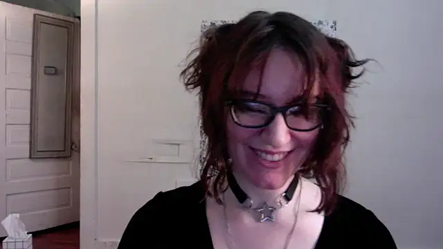 AnnywnBelle online show from May 1, 2026, 10:04 pm