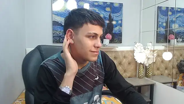 Snapshot of Ethanx18_ chatting on May 29, 2026, 3:01 am Ethanx18 online show from May 29, 2026, 3:01 am