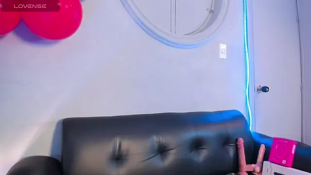 Raichell sweet curvy online show from June 10, 2026, 3:19 am